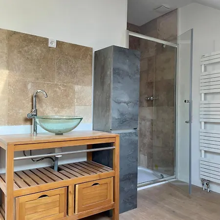 Hébergement de vacances New House 4 Bedrooms 8 People Free Parking Valenciennes