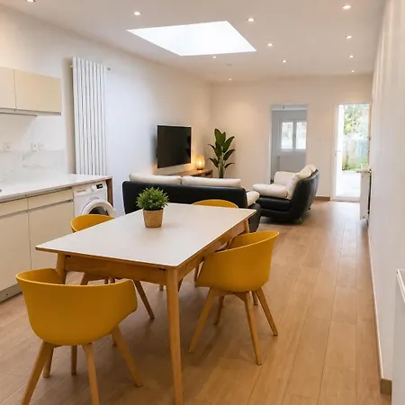 New House 4 Bedrooms 8 People Free Parking *