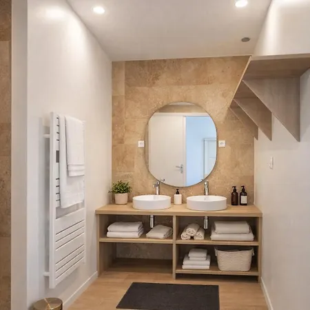 New House 4 Bedrooms 8 People Free Parking Valenciennes