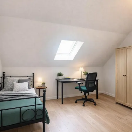 New House 4 Bedrooms 8 People Free Parking * Valenciennes